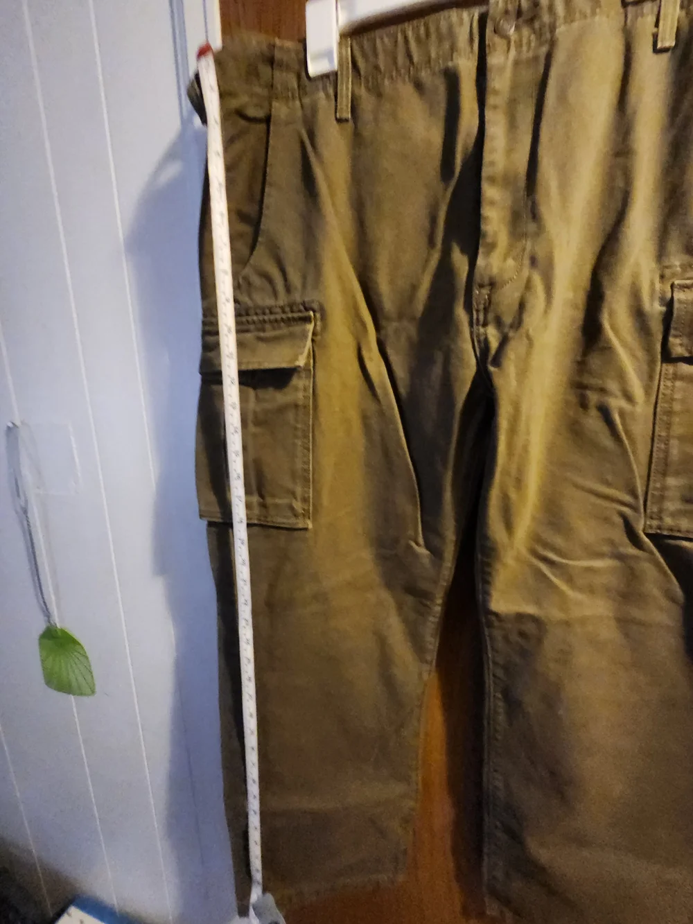 Levi’s Brown Canvas Cargo Pants 42R — Rugged, Reliable & Ready for Anything